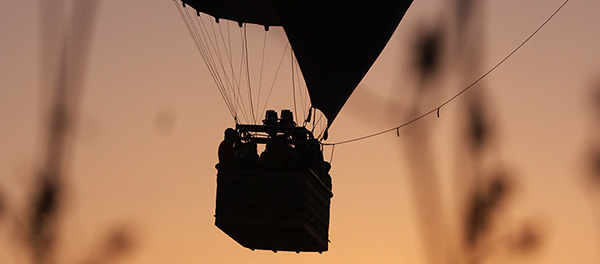 Vol du montgolfi&egrave;re &Eacute;vora